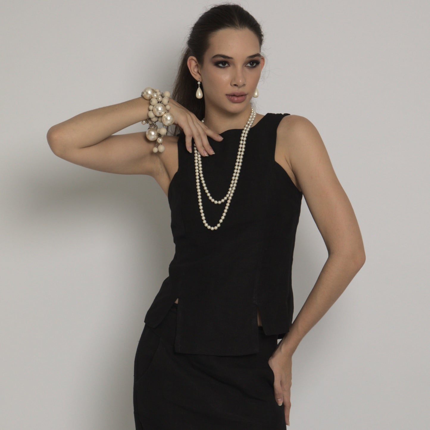 Callas - Fitted blouse in pure linen