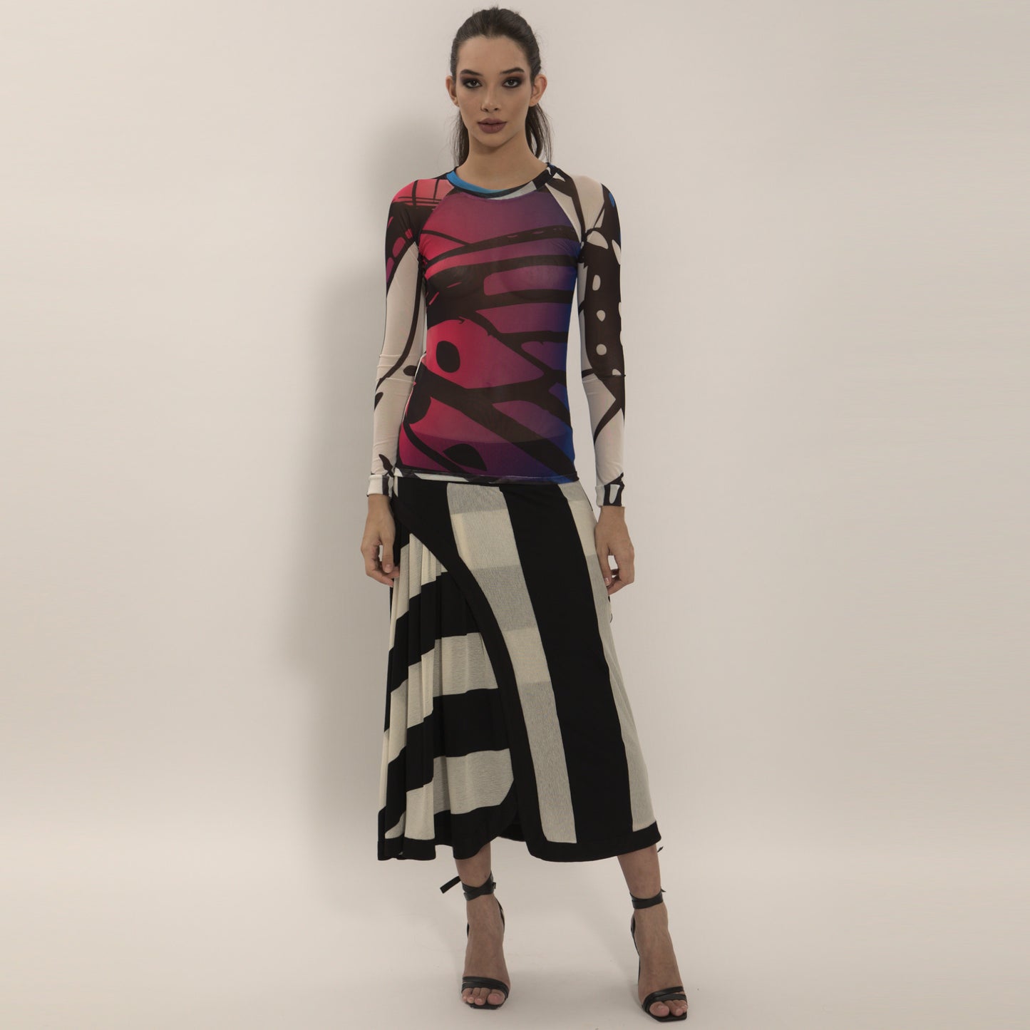 Butterflies - Long sleeve "second skin" top with butterflies wing pattern