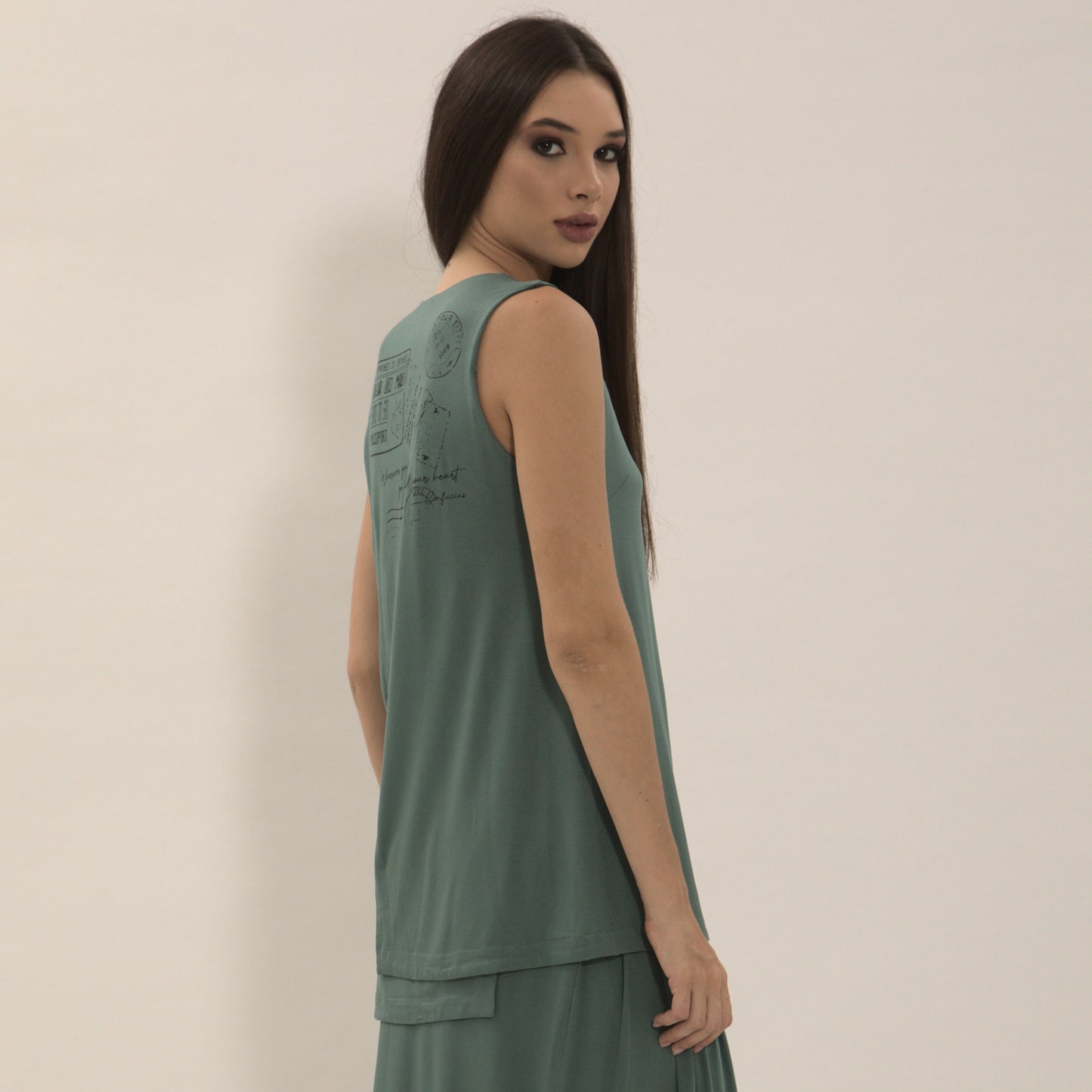 Olivia - Sleeveless trespassed blouse