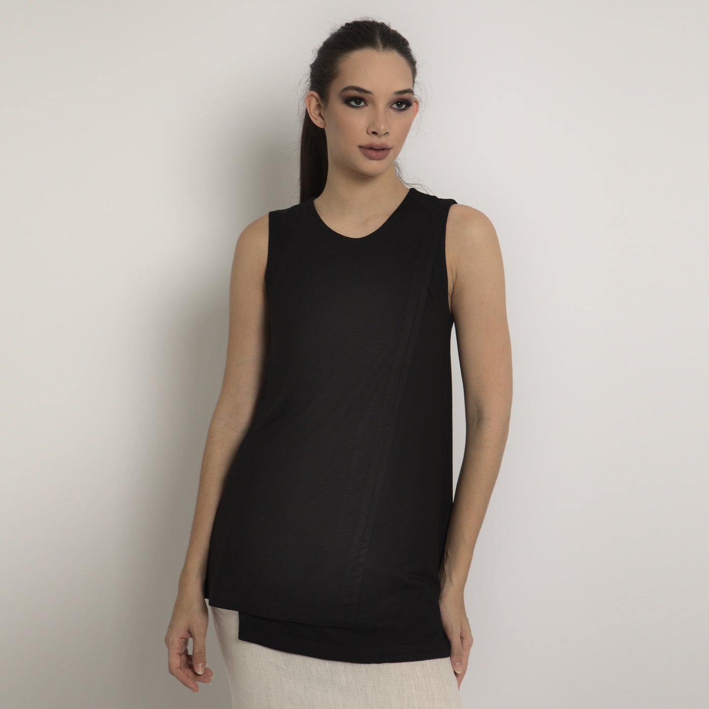 Olivia - Sleeveless trespassed blouse