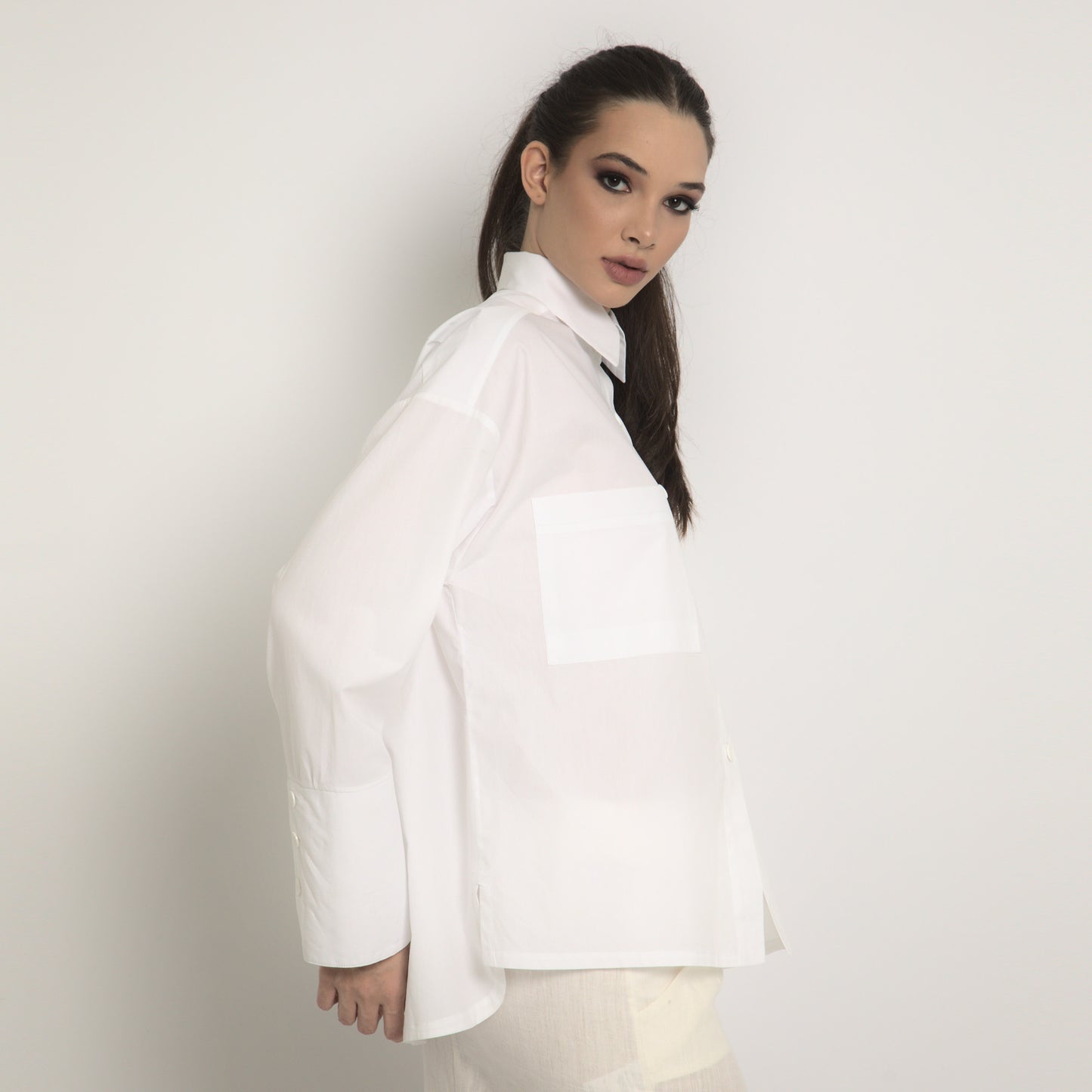 Bhumi - Tricoline shirt (female oversized)