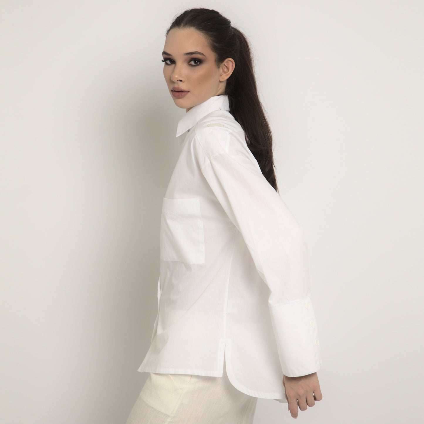 Bhumi - Tricoline shirt (female oversized)