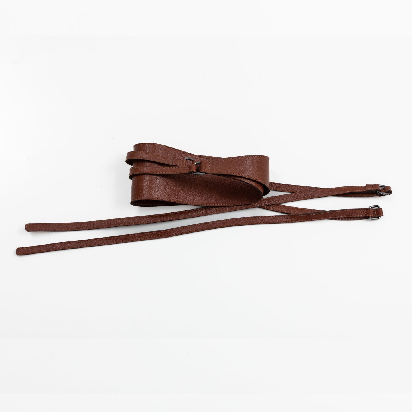 Leather belt with ribbons