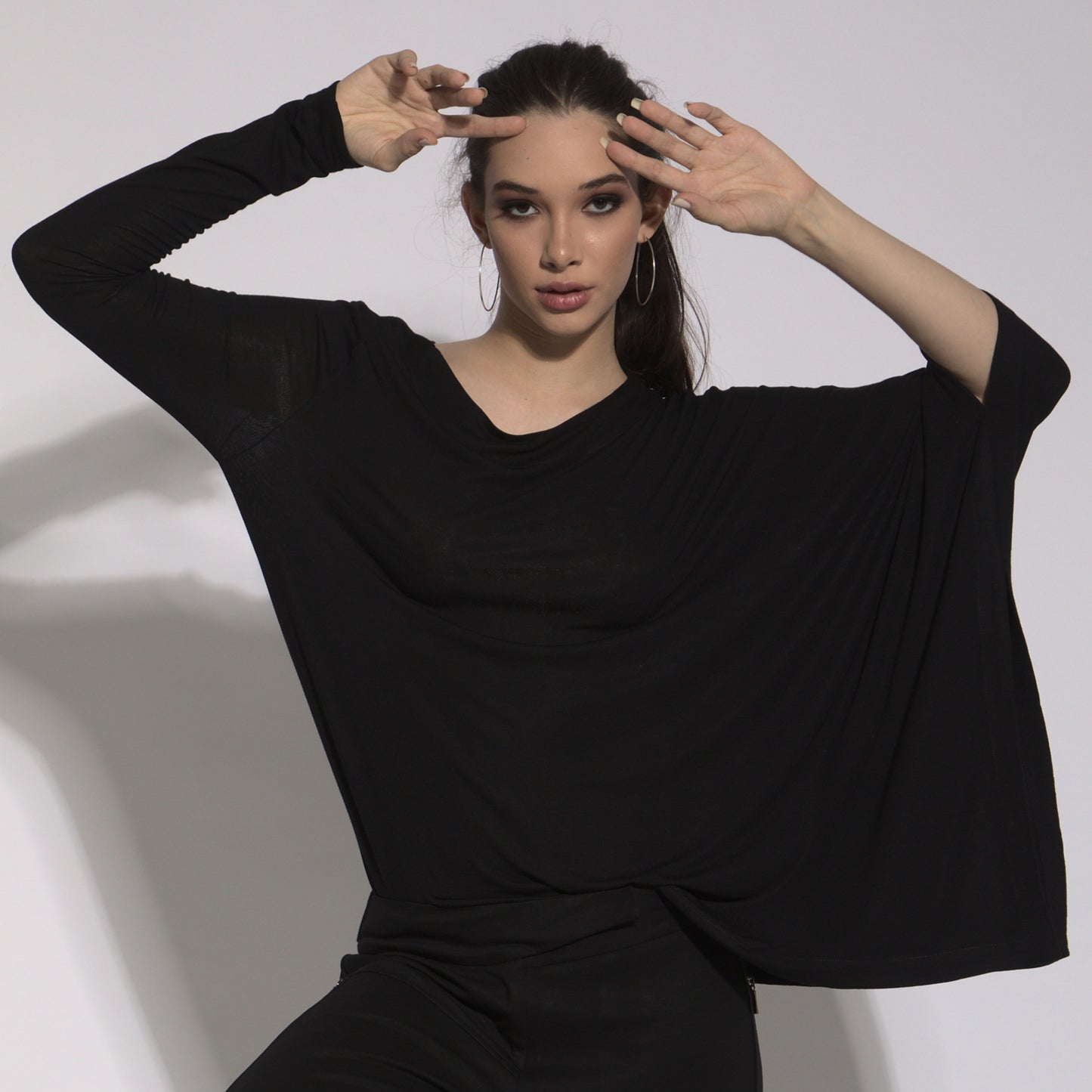 Naomi - Asymmetrical blouse