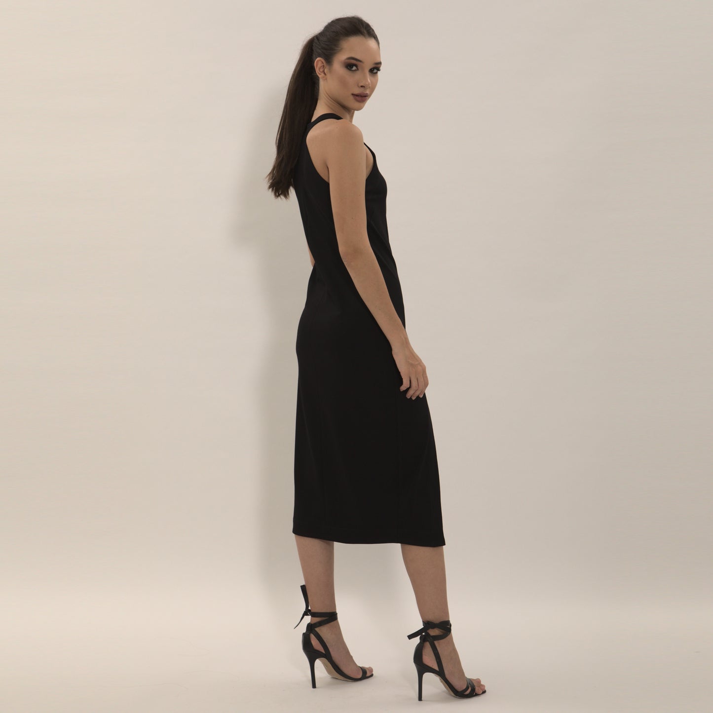 Fiona - Midi dress with slit (black)