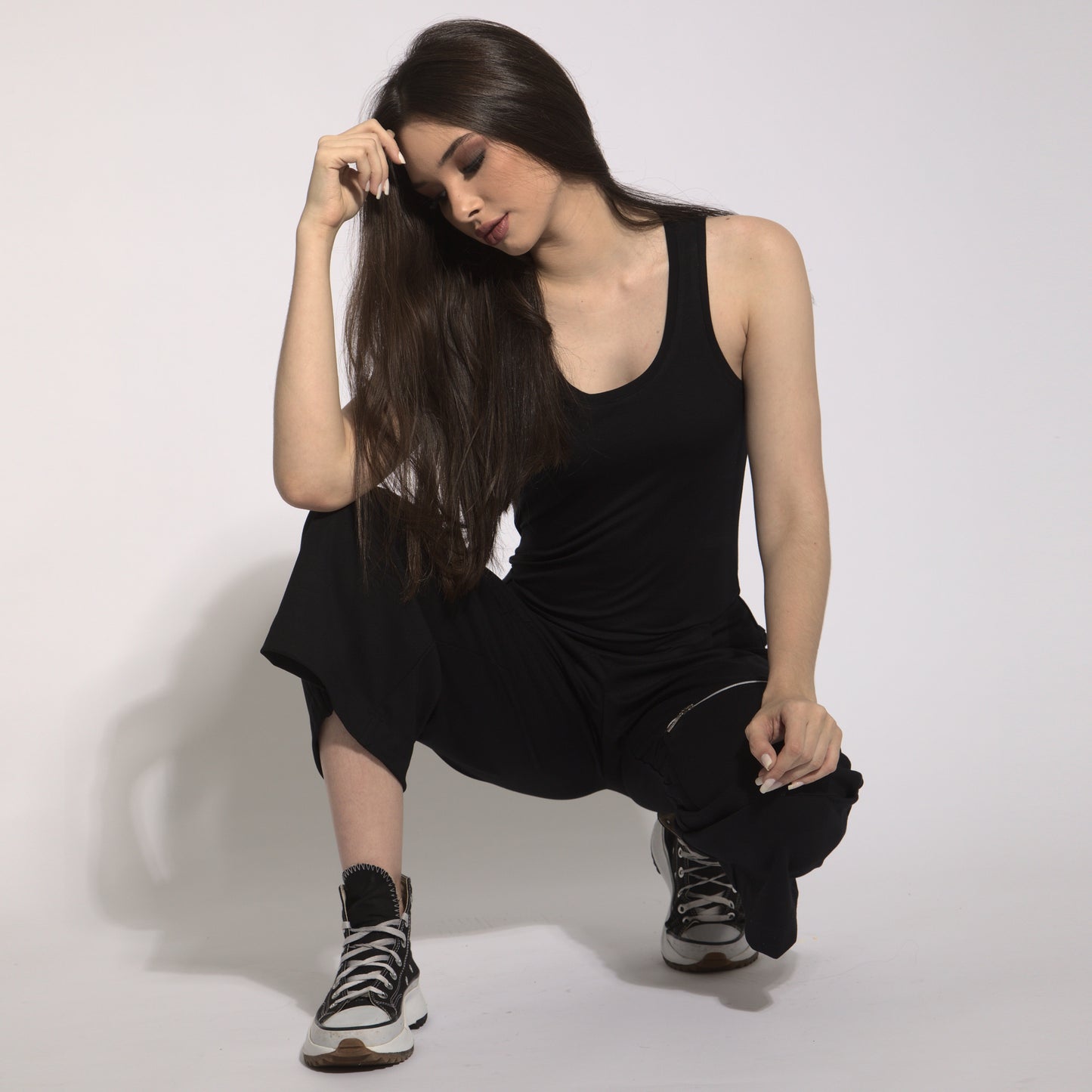 Charllote - Pants visible zipper pockets