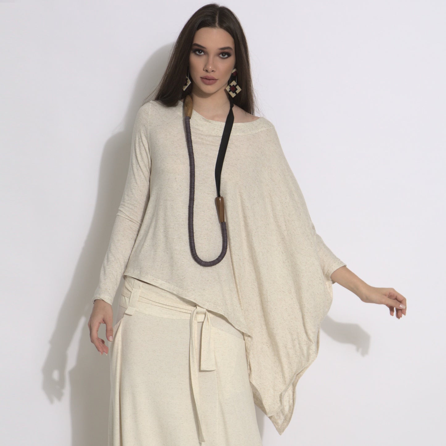 Naomi - Asymmetrical blouse