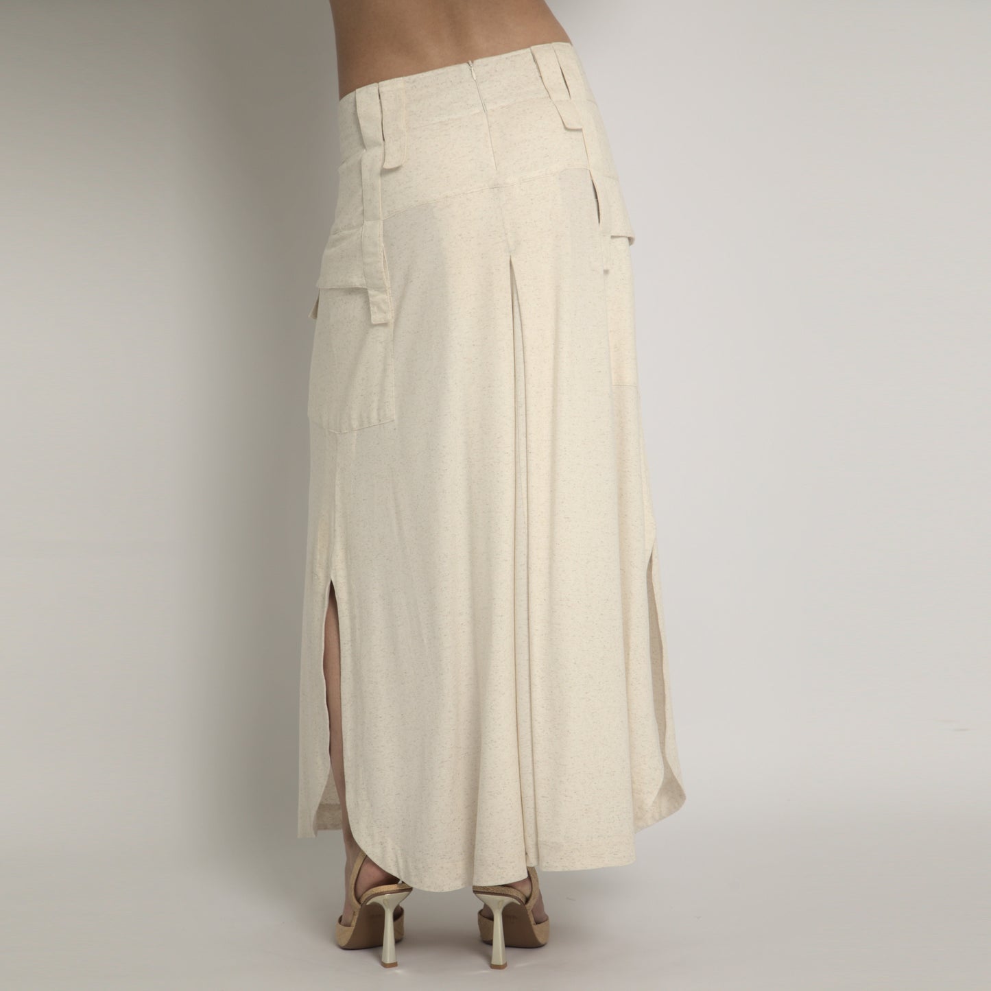 Luna - maxi skirt with side slits and cargo pockets