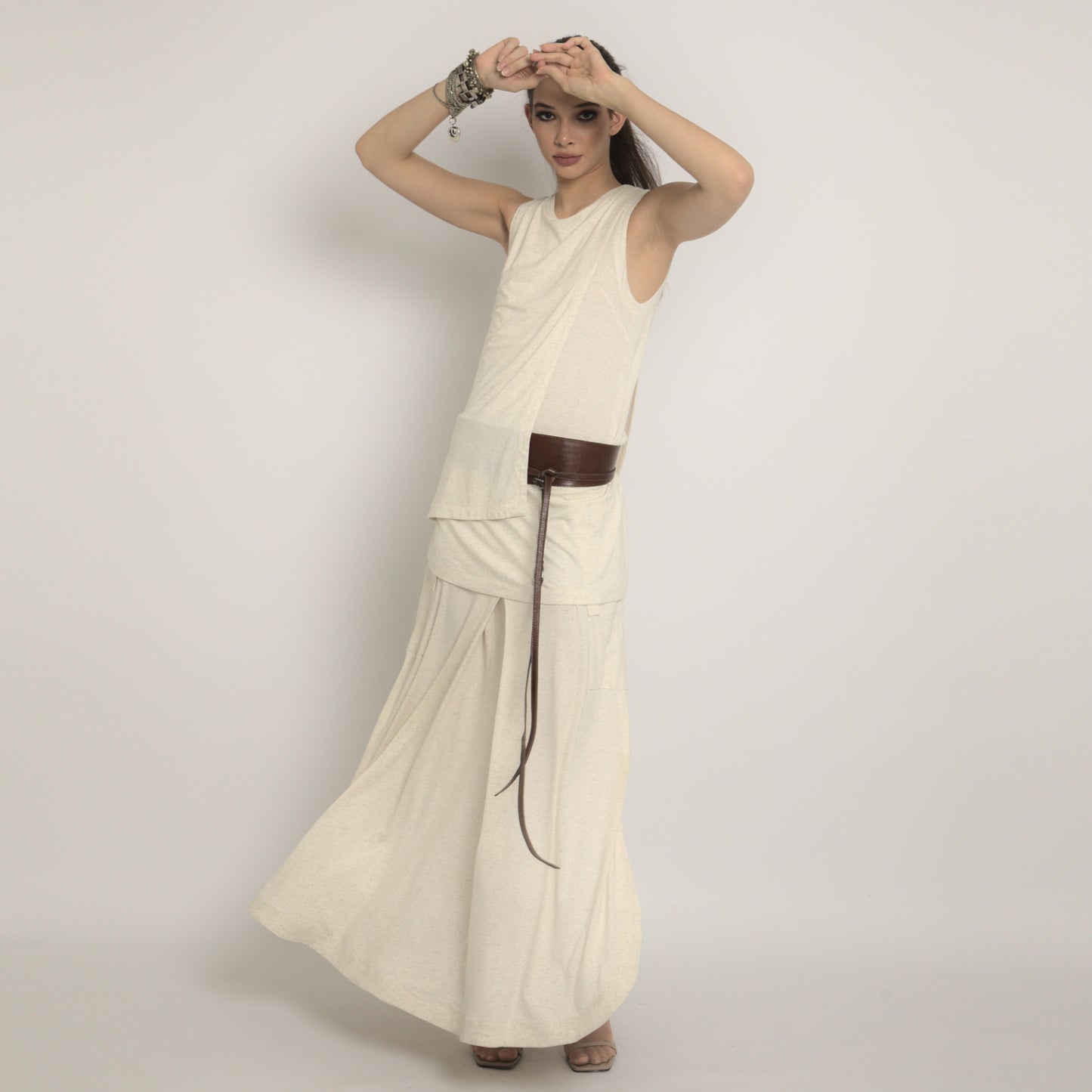 Luna - maxi skirt with side slits and cargo pockets