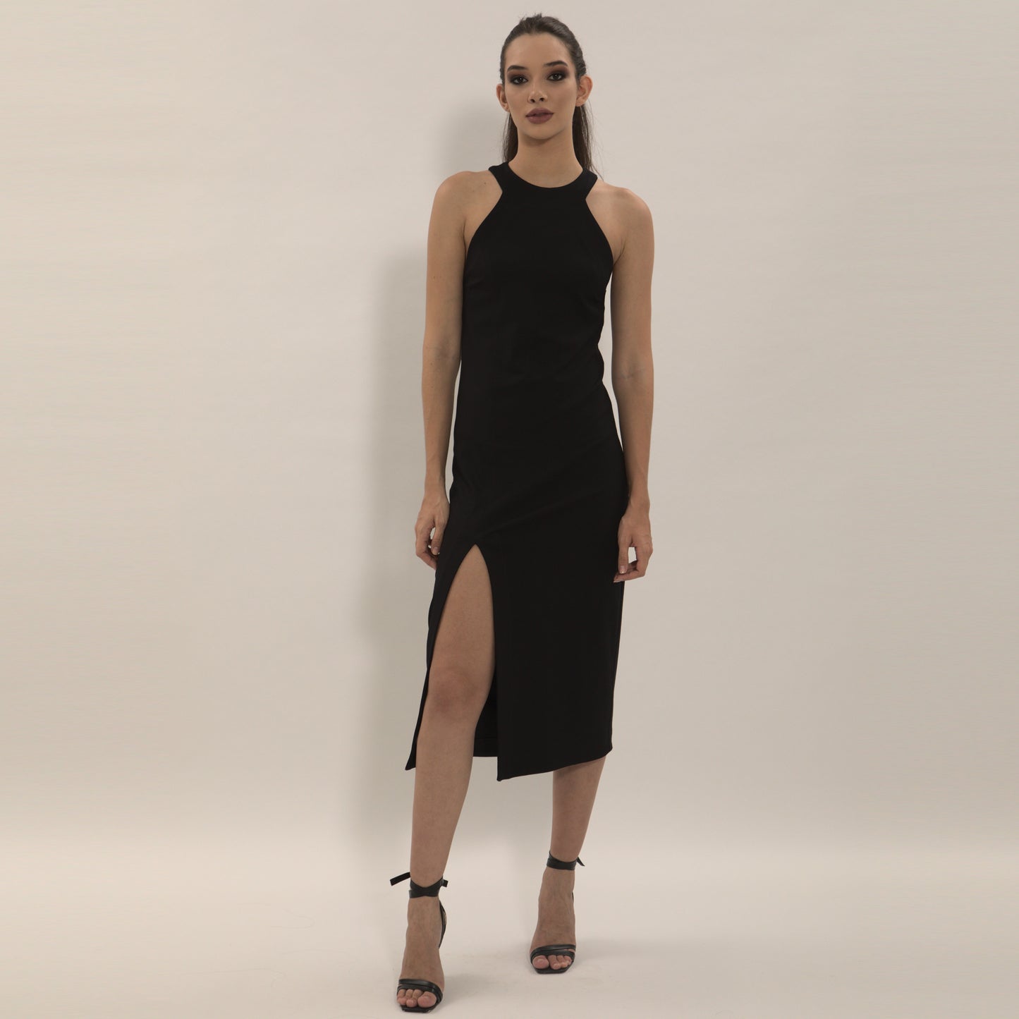 Fiona - Midi dress with slit (black)
